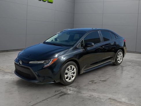 Used 2020 Toyota Corolla LE FWD image 5