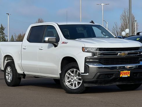 Used 2021 Chevrolet Silverado 1500 LT w/ Z71 Off-Road Package image 2