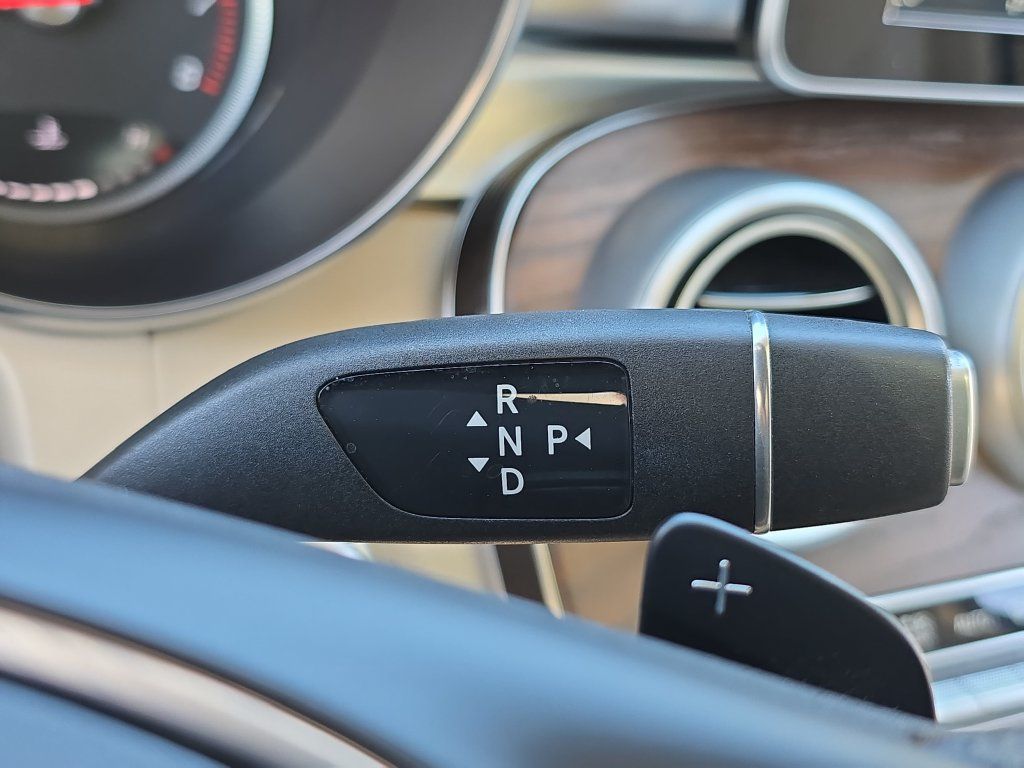 Used 2019 Mercedes-Benz GLC 300 4MATIC image 27