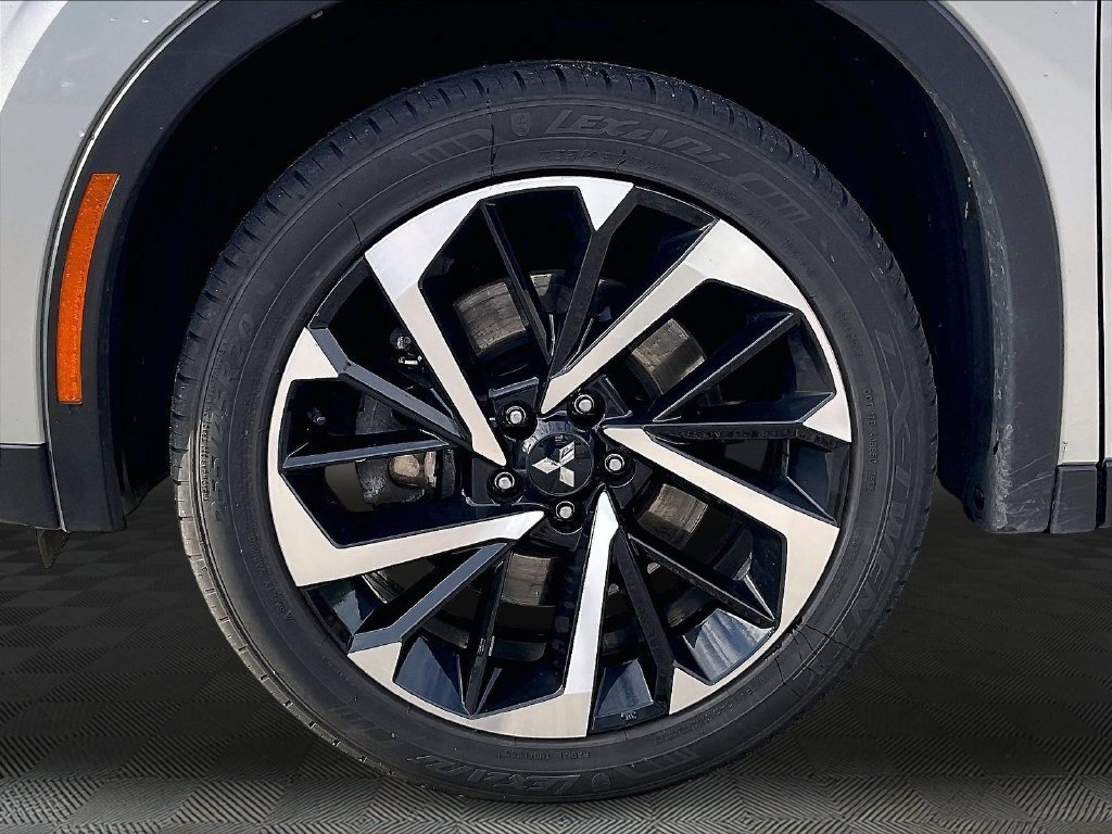 Used 2024 Mitsubishi Outlander SE AWD/4WD image 7