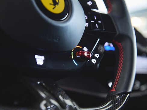 Used 2022 Ferrari SF90 Stradale image 20