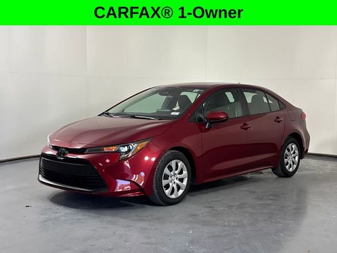 Certified 2025 Toyota Corolla LE image 3