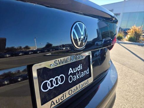 Used 2024 Volkswagen Jetta SE image 16