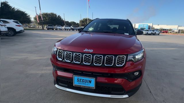Used 2025 Jeep Compass Limited AWD/4WD image 3