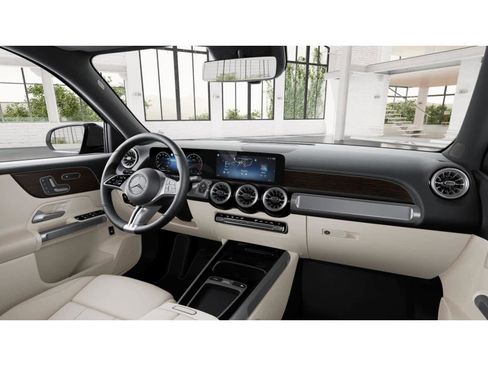 New 2026 Mercedes-Benz GLB 250 4MATIC image 5