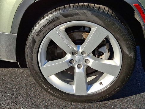 Used 2022 Land Rover Defender 110 SE image 10