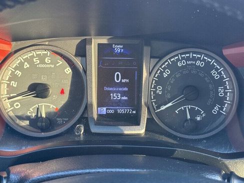 Used 2017 Toyota Tacoma TRD Off-Road w/ Tow Package (A/T) image 25