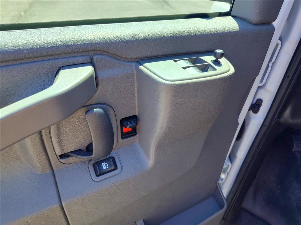 Used 2024 Chevrolet Express 2500 w/ Driver Convenience Package RWD image 17