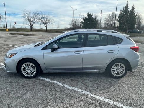 Used 2017 Subaru Impreza 2.0i Premium image 3