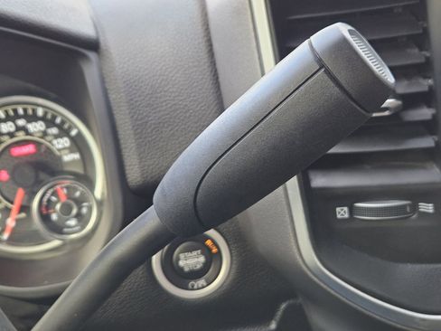 Used 2024 RAM 3500 Big Horn image 30