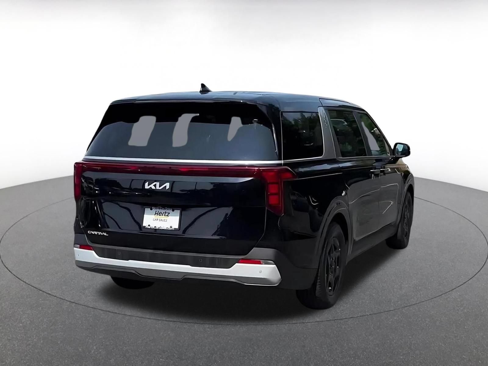 Used 2026 Kia Carnival FWD image 13