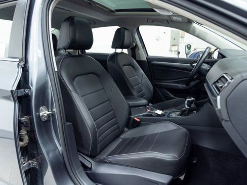 Used 2024 Volkswagen Jetta SE image 26