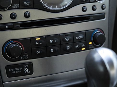 Used 2012 INFINITI G37 x w/ Premium Pkg image 26