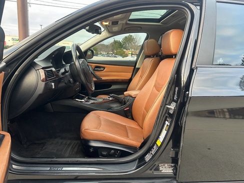 Used 2011 BMW 328i xDrive 328i xDrive AWD 4dr Sedan image 4