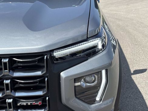Used 2026 GMC Canyon AT4 AWD/4WD image 11