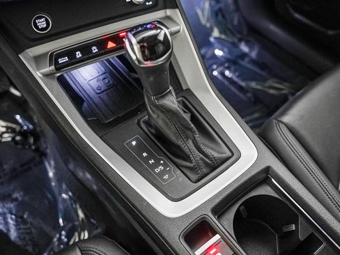 Used 2024 Audi Q3 2.0T Premium image 18