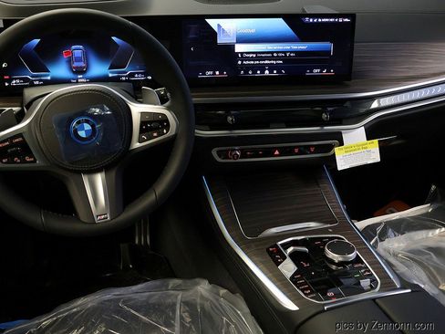 New 2026 BMW X5 xDrive50e w/ M Sport Package image 17