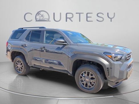 Certified 2026 Toyota 4Runner SR5 AWD/4WD image 7