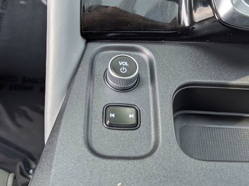 Used 2025 Acura MDX SH-AWD w/ Technology Package image 16