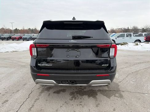 Used 2025 Ford Explorer Platinum AWD/4WD image 6