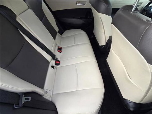 Certified 2024 Toyota Corolla Cross XLE image 19