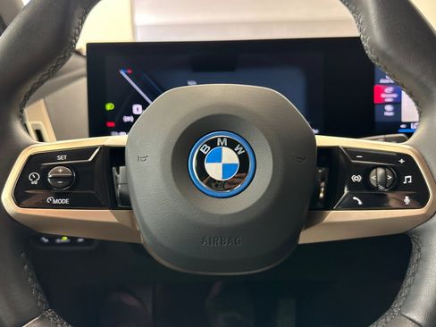 Used 2024 BMW iX M60 AWD/4WD image 10
