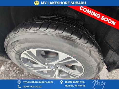 Used 2024 Subaru Crosstrek 2.0i Premium w/ Popular Package #3 image 11