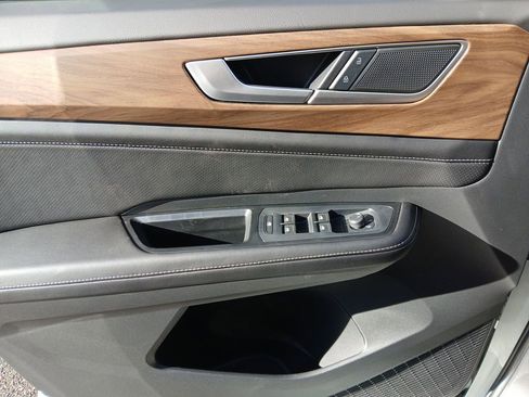 New 2026 Volkswagen Atlas SE image 11