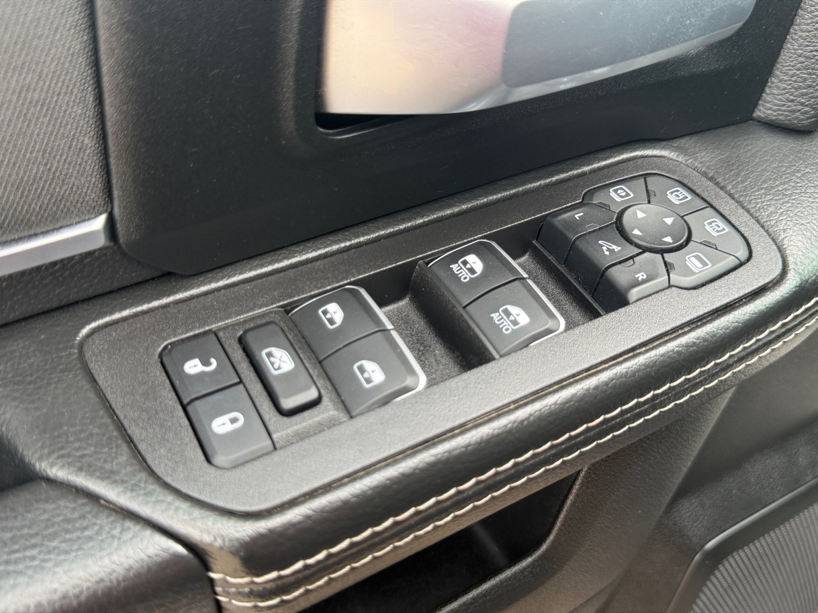 Used 2025 RAM 2500 Big Horn AWD/4WD image 17