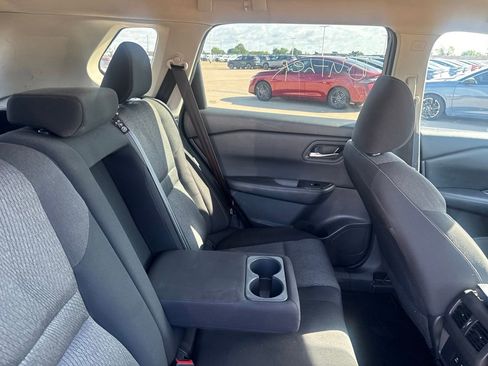 Certified 2025 Nissan Rogue SV AWD/4WD image 29