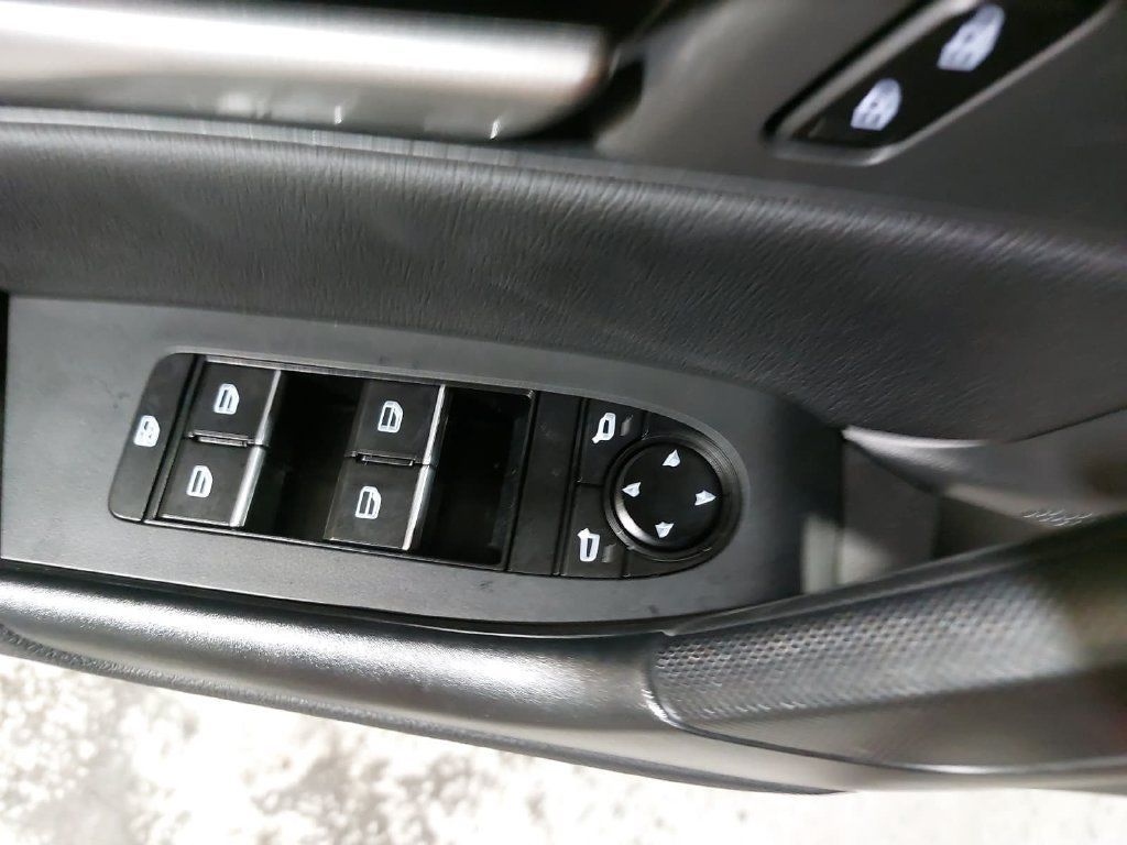 Used 2025 MAZDA CX-50 AWD 2.5 S w/ Cargo Package image 26