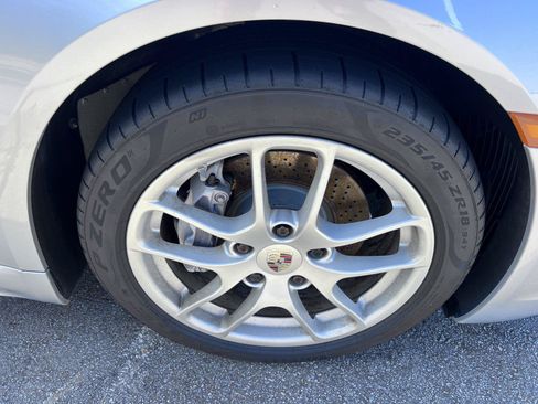 Used 2018 Porsche 718 Cayman RWD image 12