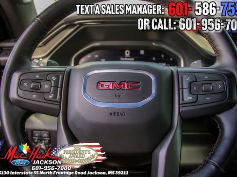 Used 2024 GMC Sierra 1500 AT4 w/ AT4 Premium Package AWD/4WD image 14