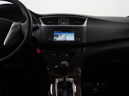 Used 2015 Nissan Sentra SL w/ SL Premium Package image 14