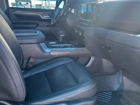 Used 2022 Chevrolet Silverado 1500 LT Trail Boss w/ LT Trail Boss Premium Package image 10