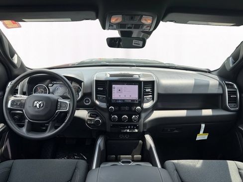 New 2026 RAM 1500 Express AWD/4WD image 11