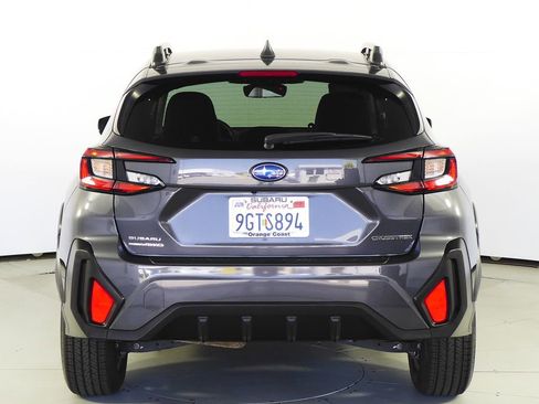 Used 2024 Subaru Crosstrek 2.0i Premium w/ Crosstrek Mirror Package AWD/4WD image 8