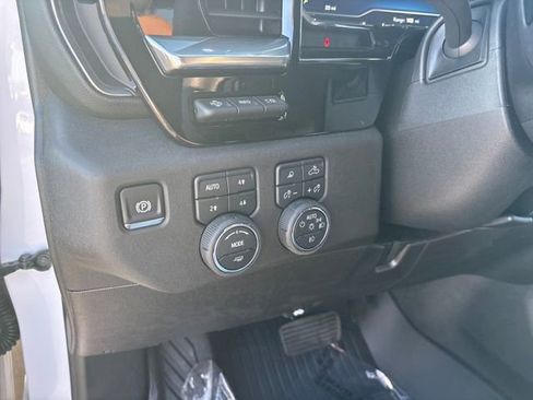 New 2025 Chevrolet Silverado 3500 High Country w/ Technology Package image 17