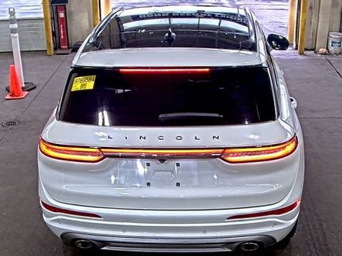 Used 2022 Lincoln Corsair Standard w/ Premium Package image 5