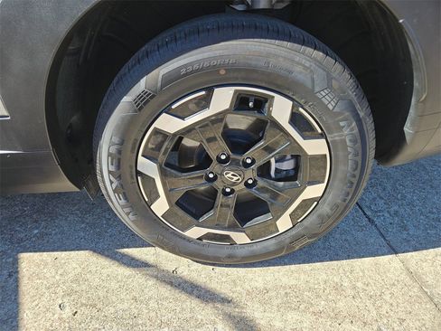 Used 2025 Hyundai Santa Fe SEL image 28