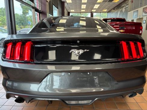 Used 2016 Ford Mustang Premium RWD image 12