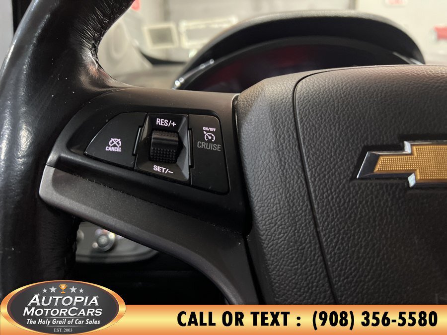 Used 2019 Chevrolet Trax LT w/ LT Convenience Package AWD/4WD image 20