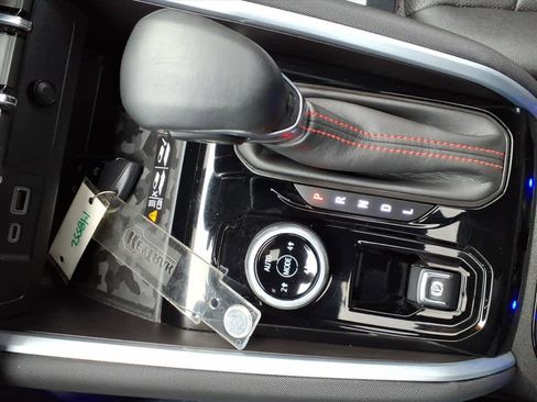 Used 2023 Chevrolet Colorado Z71 w/ Z71 Convenience Package 2 image 23