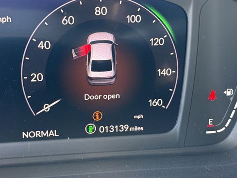 Certified 2025 Honda Accord Touring image 22