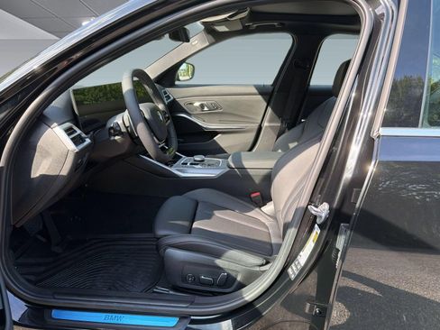 New 2026 BMW 330i xDrive Sedan w/ Premium Package AWD/4WD image 5
