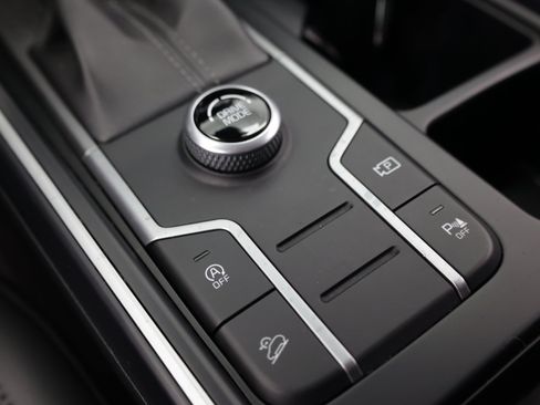 Used 2022 Kia Sorento S FWD image 21
