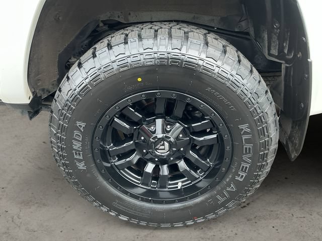Used 2021 Toyota 4Runner SR5 Premium w/ Moonroof Package AWD/4WD image 9