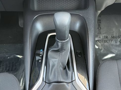 Certified 2025 Toyota Corolla LE FWD image 30