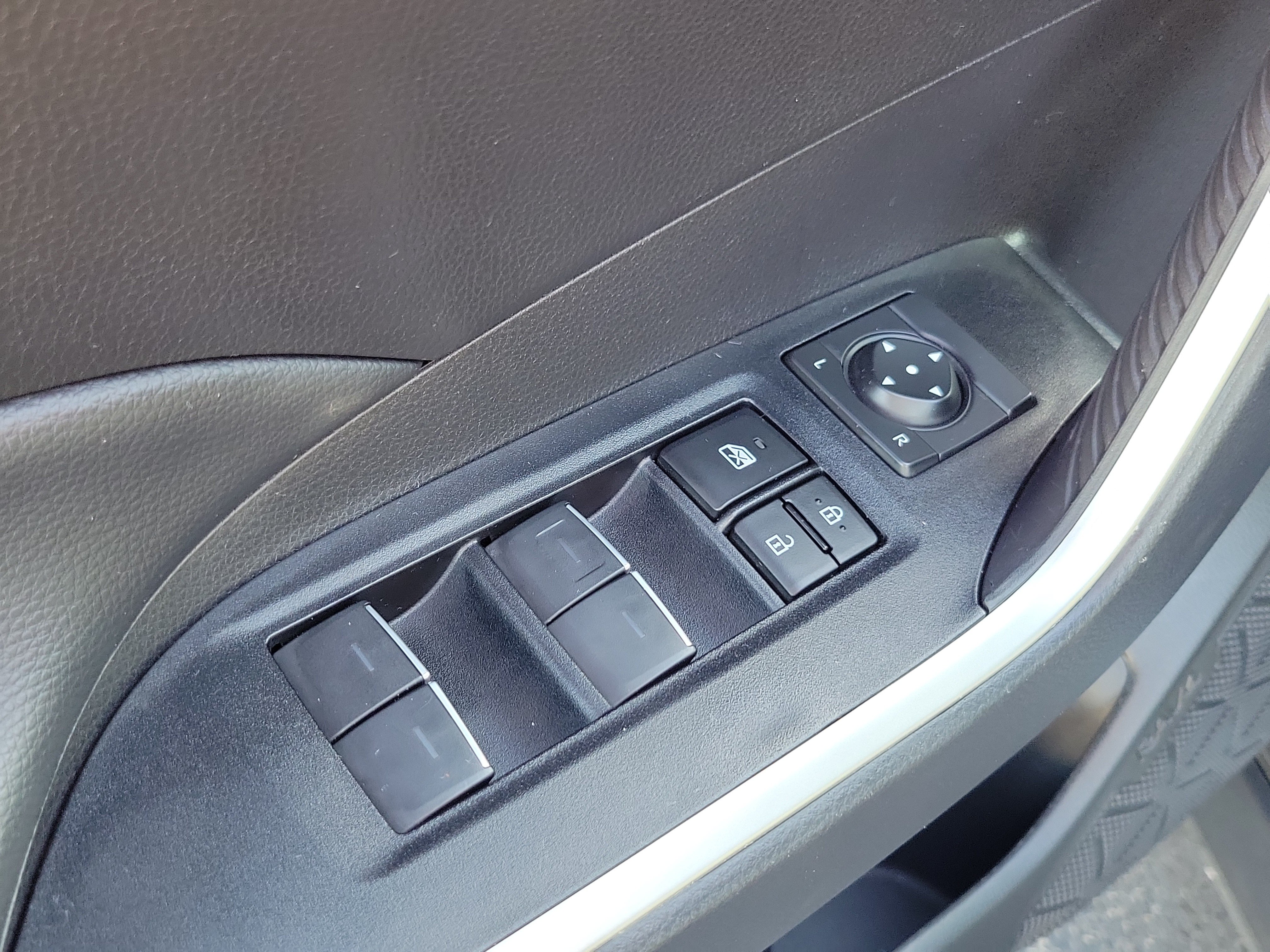 Certified 2024 Toyota RAV4 XLE w/ Convenience Package AWD/4WD image 23