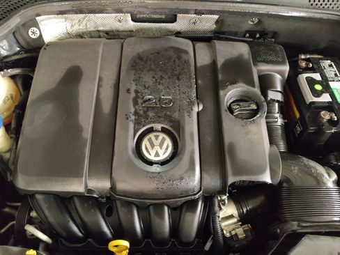 Used 2014 Volkswagen Beetle 2.5 image 30